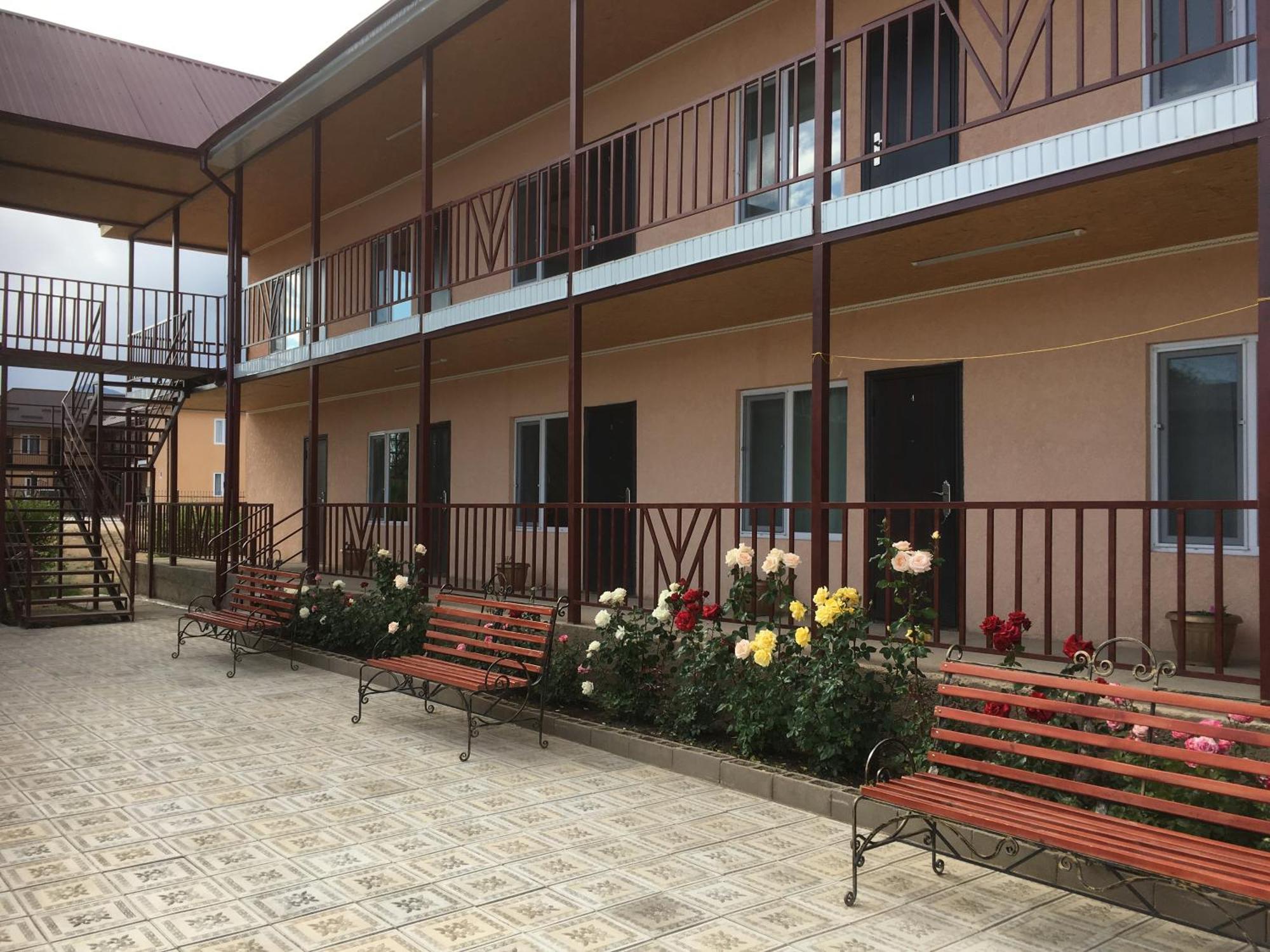 Altynai Guest House Cholpon-Ata Exterior photo